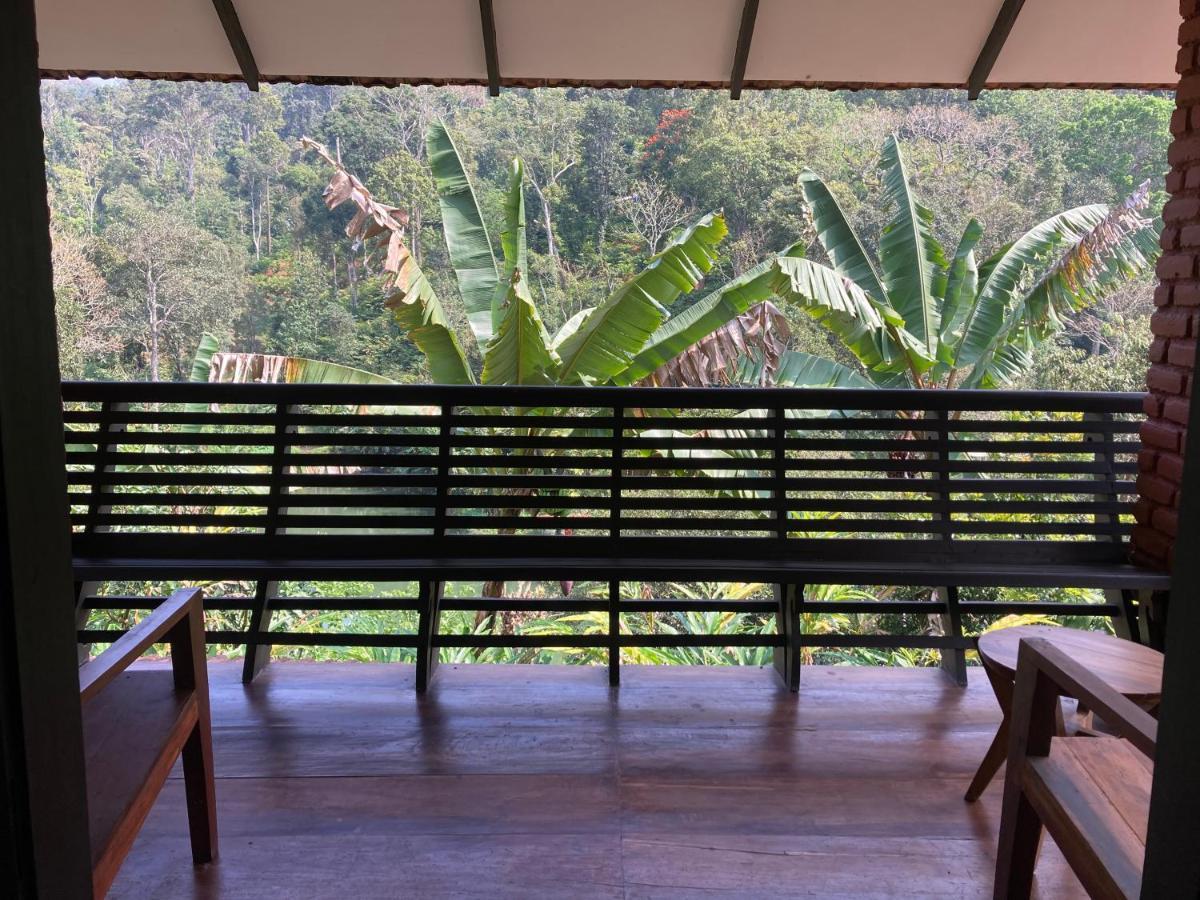 Spice Forest Plantation Homestay, Thekkady Vandiperiyār Kültér fotó